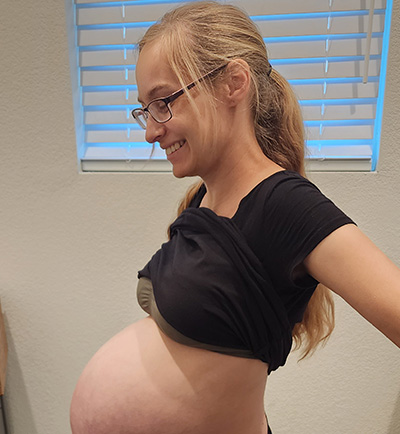 Stephanie Dover pregnant with her seventh child, Vincent.